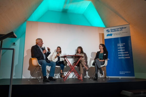 Antisemitismus in Bayern Podiumsdiskussion 1 Erinnerungsort BADEHAUS
